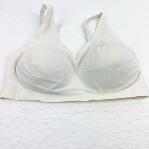 BUY 1 GET 1 FREE Secret Treasures medium white comfortable bra lounge sleep comf